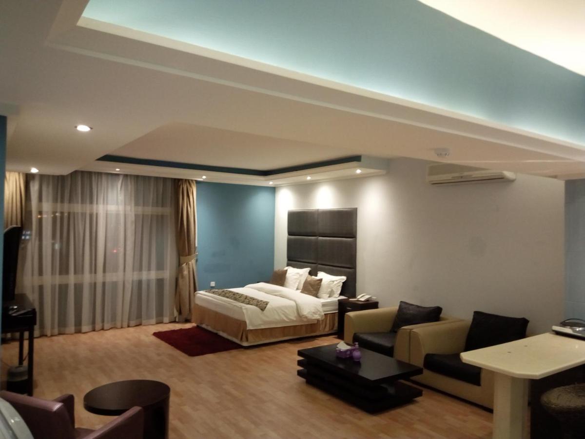 Shayah Suites Jeddah Exterior photo