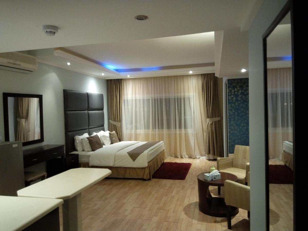 Shayah Suites Jeddah Exterior photo